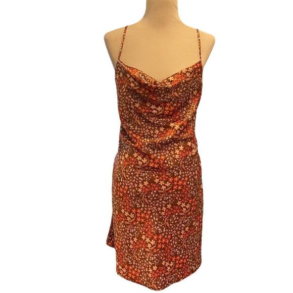 Birch And Stone Satiny Slip Rust Orange Ditsy Star Cami Mini Slip Dress - Picture 7 of 9